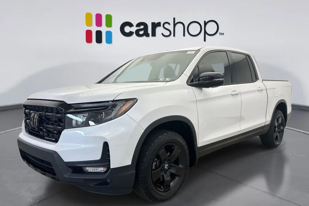 2025 Honda Ridgeline Black Edition photo 1