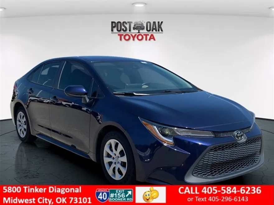 2021 Toyota Corolla LE photo 1