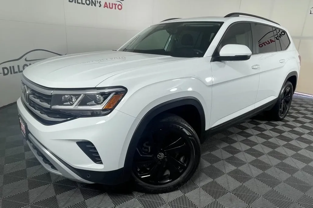 2022 Volkswagen Atlas V6 SE Technology photo 1