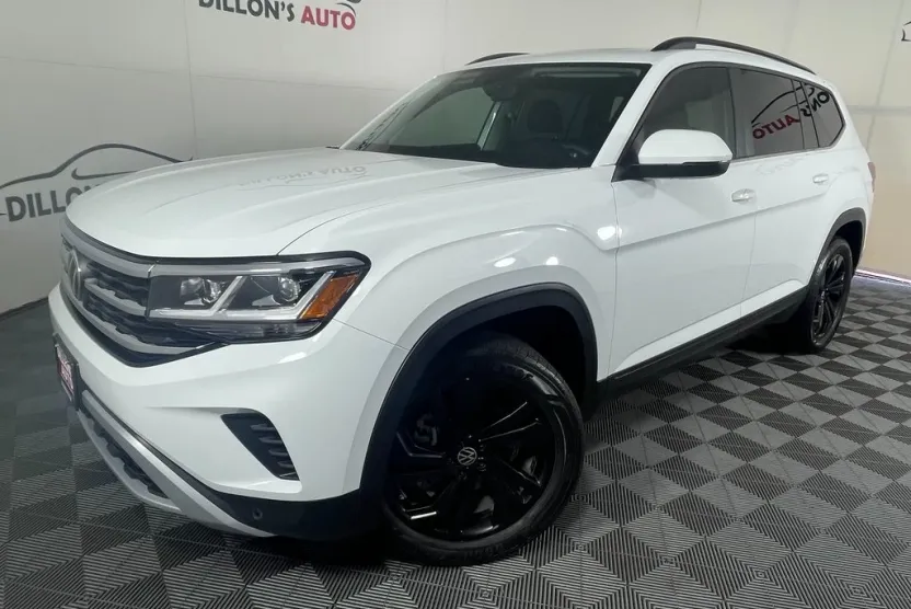 2022 Volkswagen Atlas V6 SE Technology photo 1