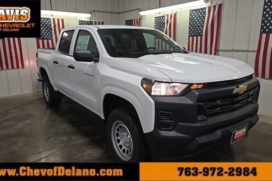2025 Chevrolet Colorado LT photo 1