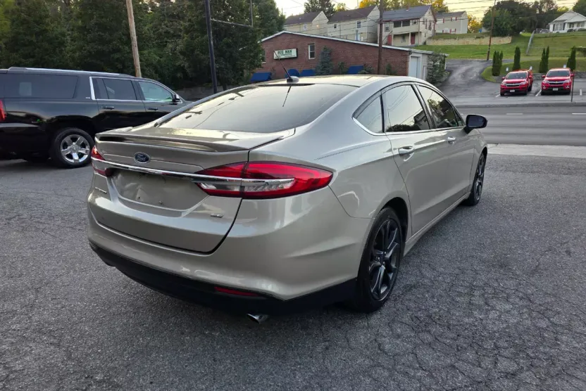 2018 Ford Fusion Hybrid SE photo 1