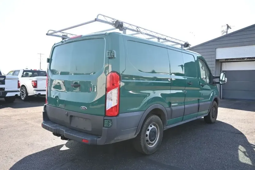 2017 Ford Transit photo 1