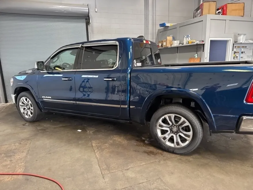 2022 Ram 1500 Limited photo 1