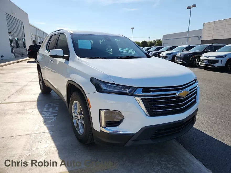 2023 Chevrolet Traverse Cloth 1LT photo 1