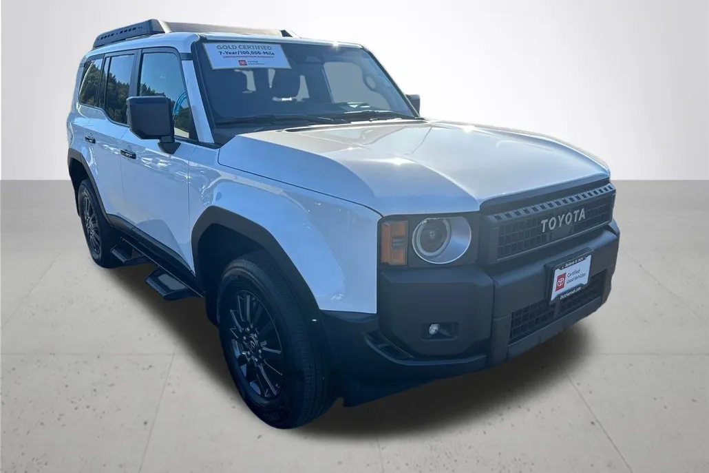 2025 Toyota Land Cruiser photo 1