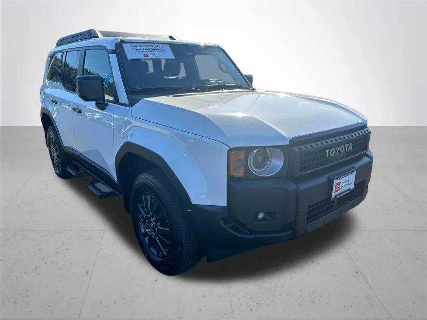 2025 Toyota Land Cruiser photo 1