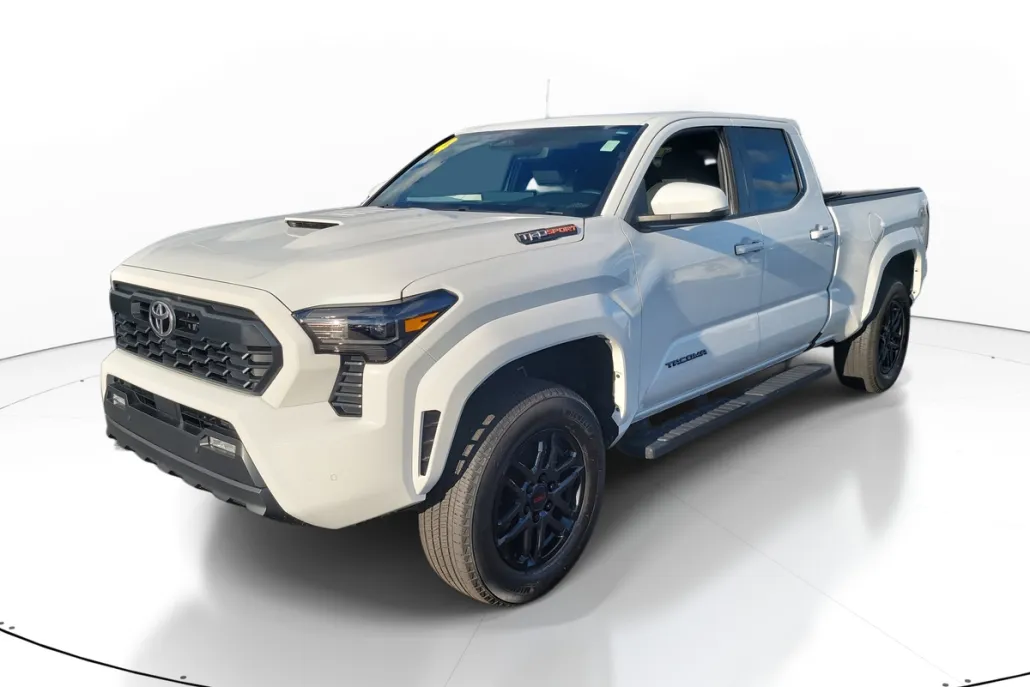 2024 Toyota Tacoma TRD Sport photo 1