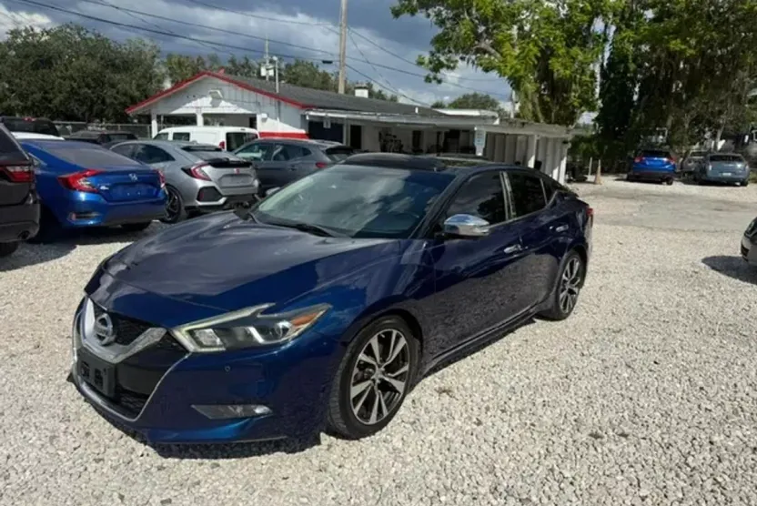 2017 Nissan Maxima Platinum photo 1