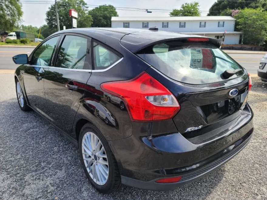 2014 Ford Focus Titanium photo 1