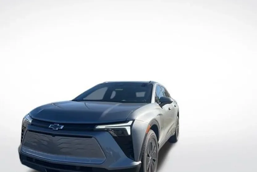 2025 Chevrolet Blazer EV photo 1
