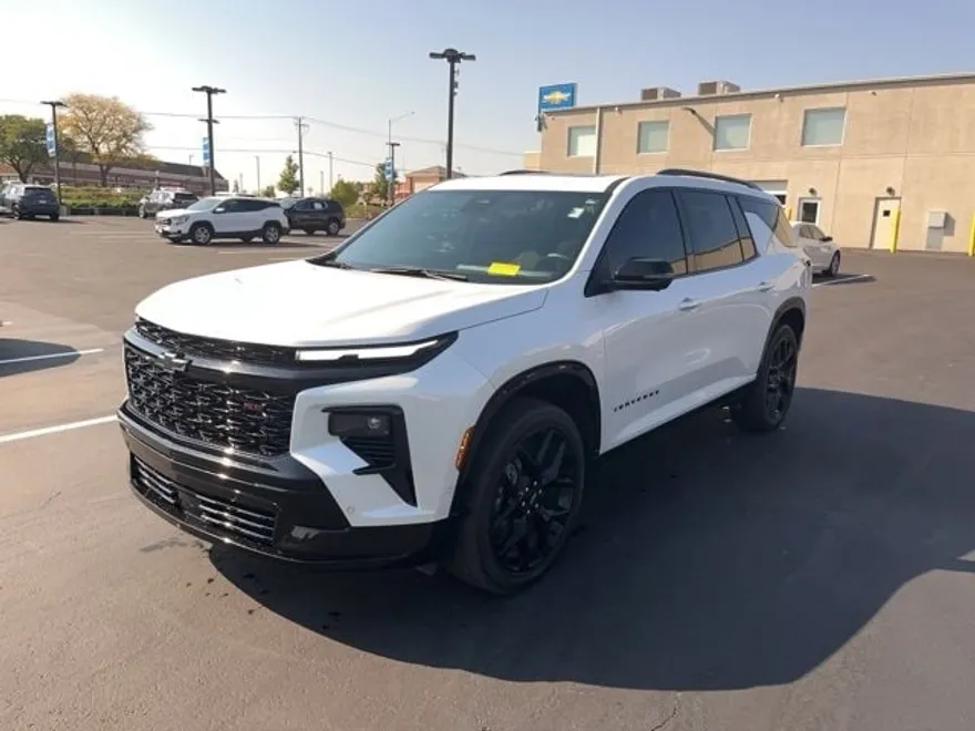2024 Chevrolet Traverse RS photo 1