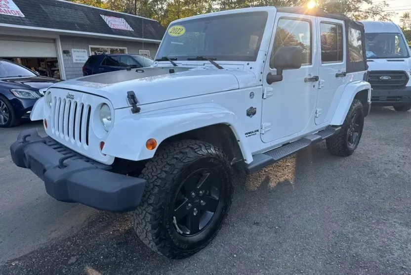 2012 Jeep Wrangler Unlimited Arctic photo 1