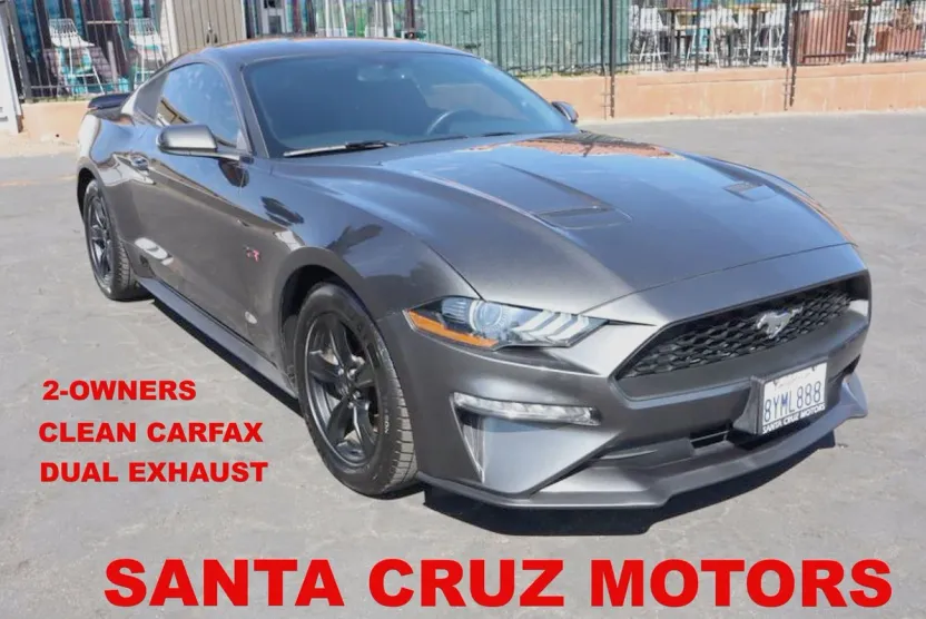 2020 Ford Mustang EcoBoost photo 1