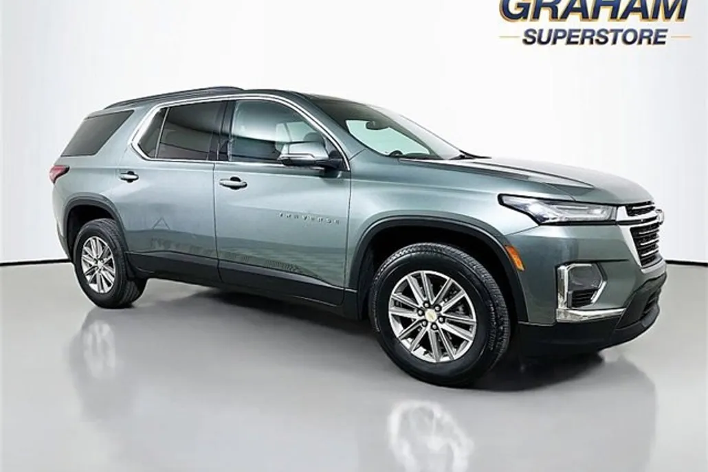 2023 Chevrolet Traverse Cloth 1LT photo 1