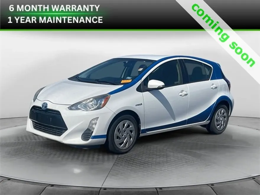 2016 Toyota Prius C Two photo 1