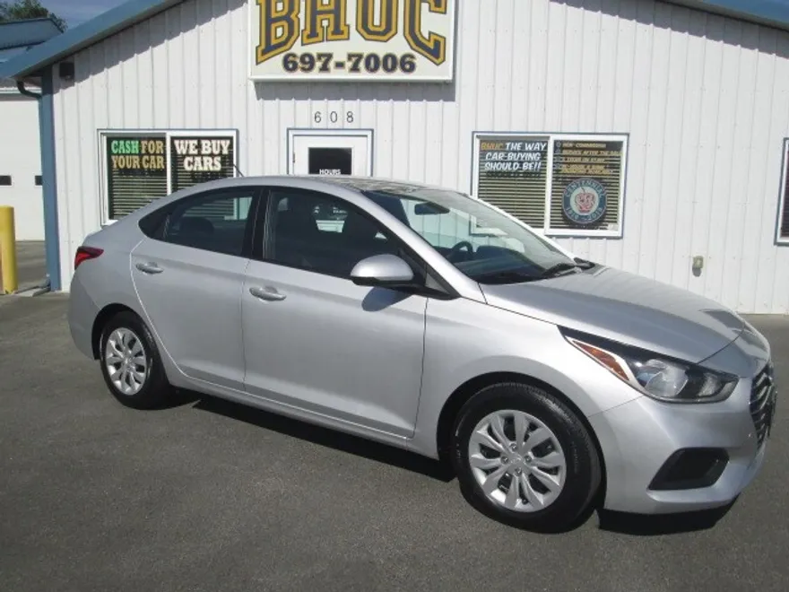 2022 Hyundai Accent SE photo 1