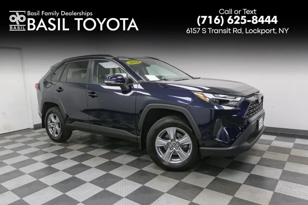 2024 Toyota RAV4 XLE photo 1