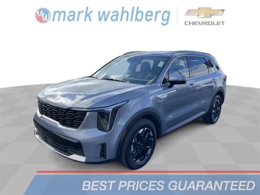 2024 Kia Sorento S photo 1
