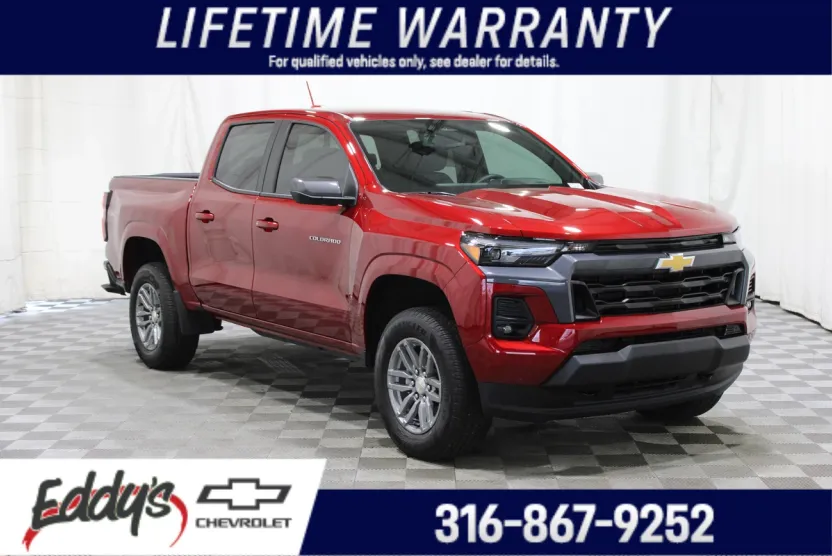 2024 Chevrolet Colorado LT photo 1