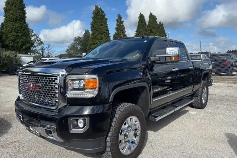 2017 Gmc Sierra Denali photo 1