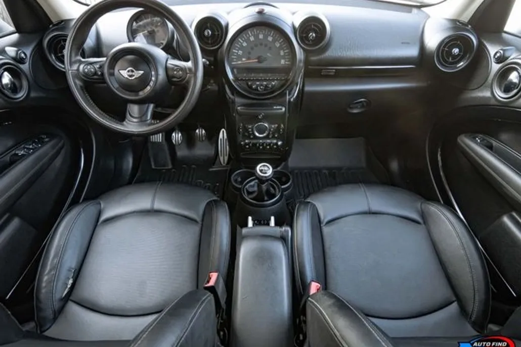 2016 Mini Countryman S ALL4 photo 1