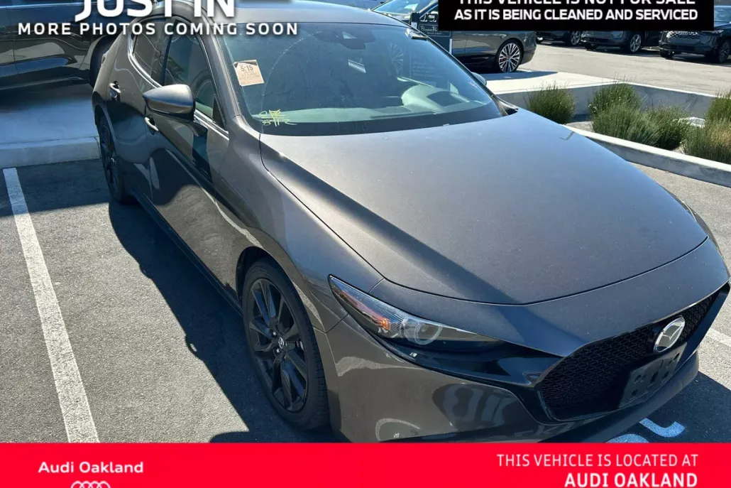 2019 Mazda Mazda3 Hatchback Premium photo 1