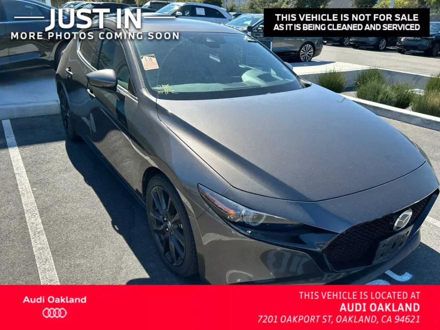 2019 Mazda Mazda3 Hatchback Premium photo 1