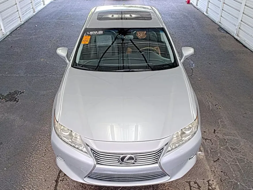 2013 Lexus ES 350 photo 1