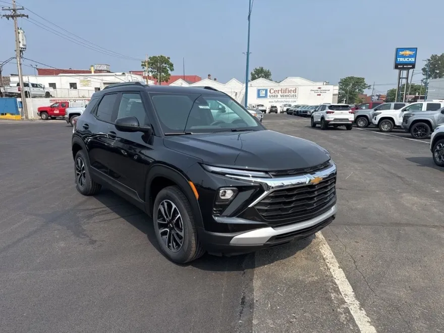 2026 Chevrolet Trailblazer LT photo 1