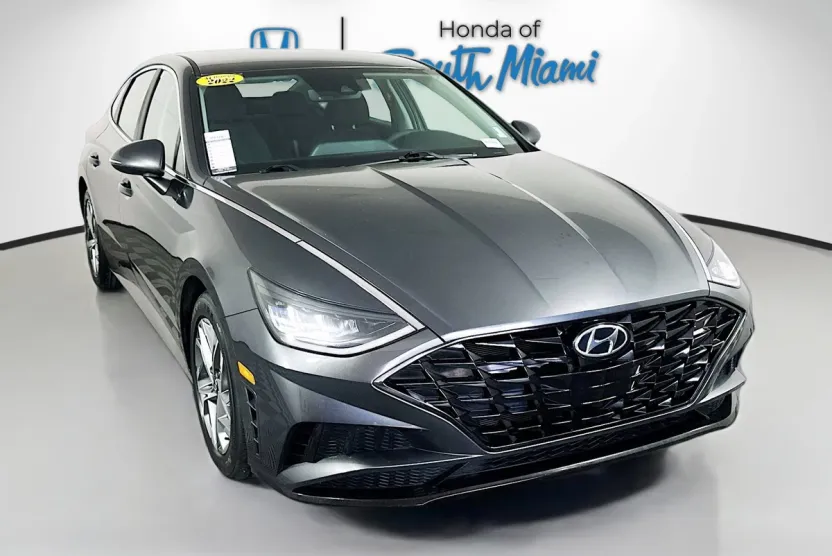 2022 Hyundai Sonata SEL photo 1