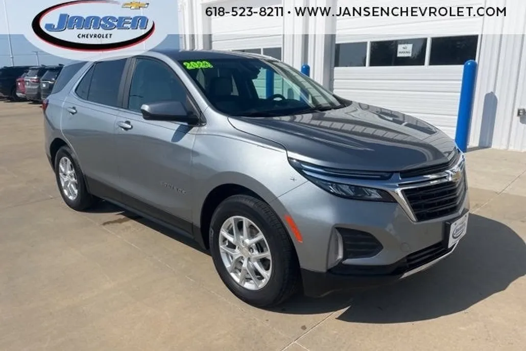 2023 Chevrolet Equinox LT photo 1