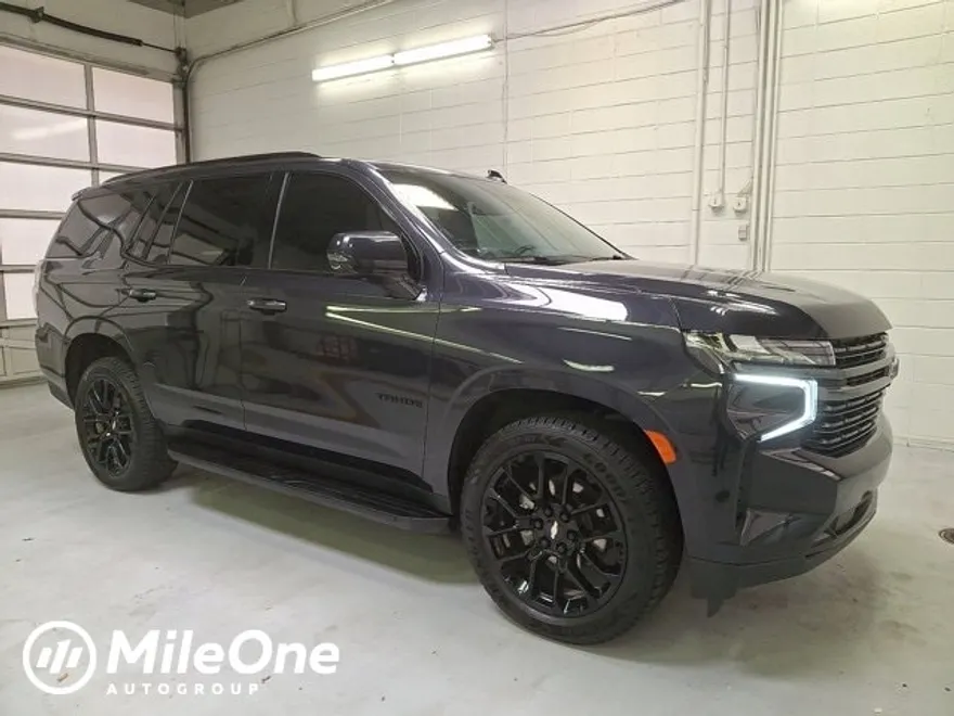 2022 Chevrolet Tahoe RST photo 1
