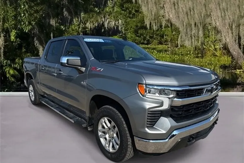 2023 Chevrolet Silverado 1500 LT photo 1
