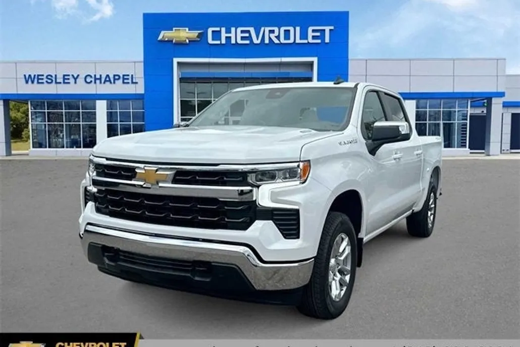 2025 Chevrolet Silverado 1500 LT photo 1