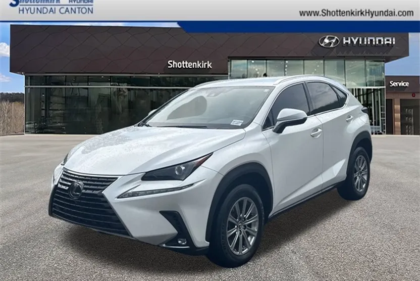 2021 Lexus NX 300 photo 1