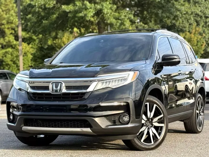 2021 Honda Pilot Touring photo 1