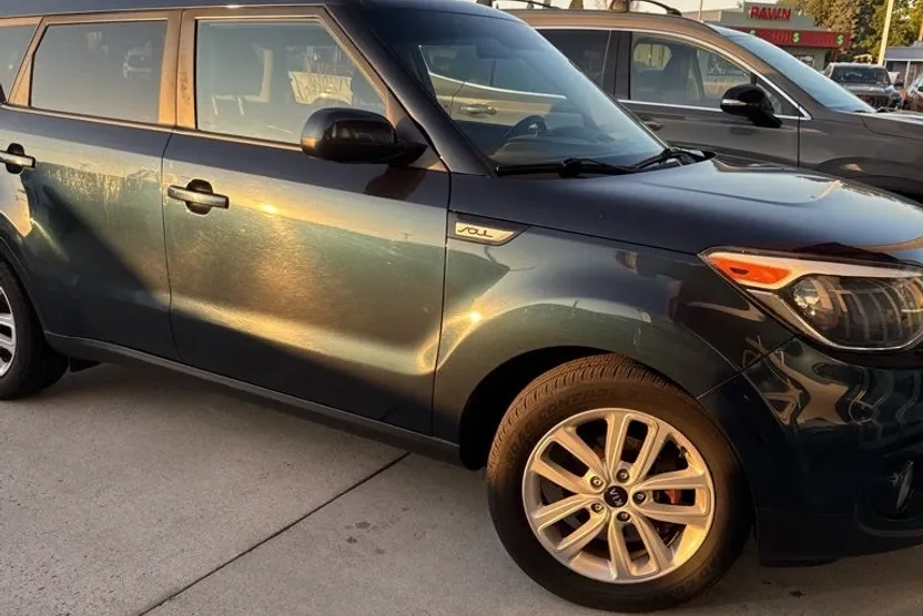 2019 Kia Soul Plus photo 1