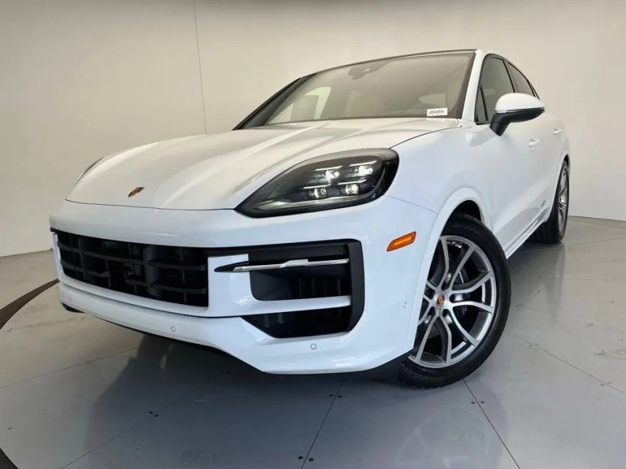 2025 Porsche Cayenne Coupe Base photo 1