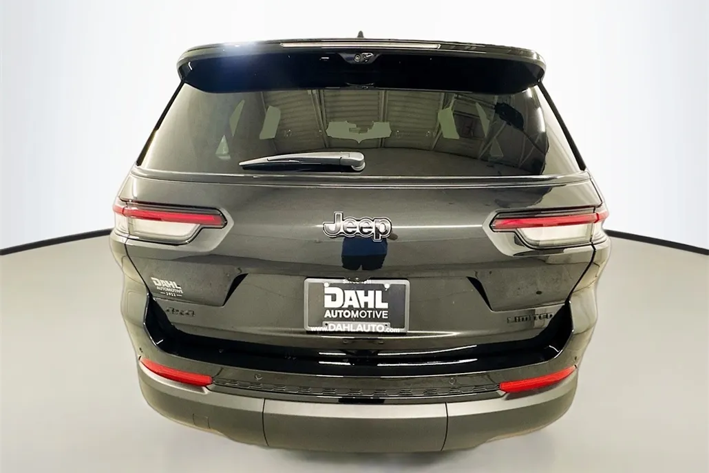 2025 Jeep Grand Cherokee Limited photo 1