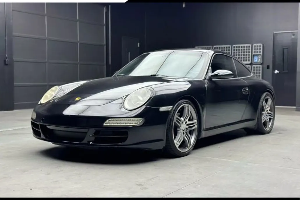 2005 Porsche 911 Coupe photo 1