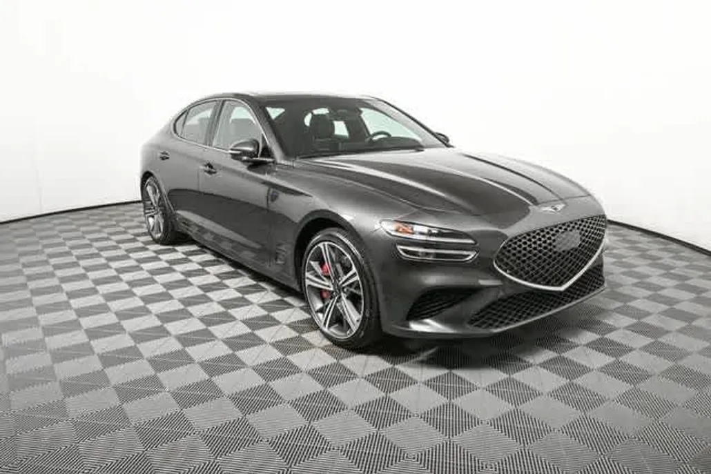 2025 Genesis G70 2.5T Sport Prestige photo 1