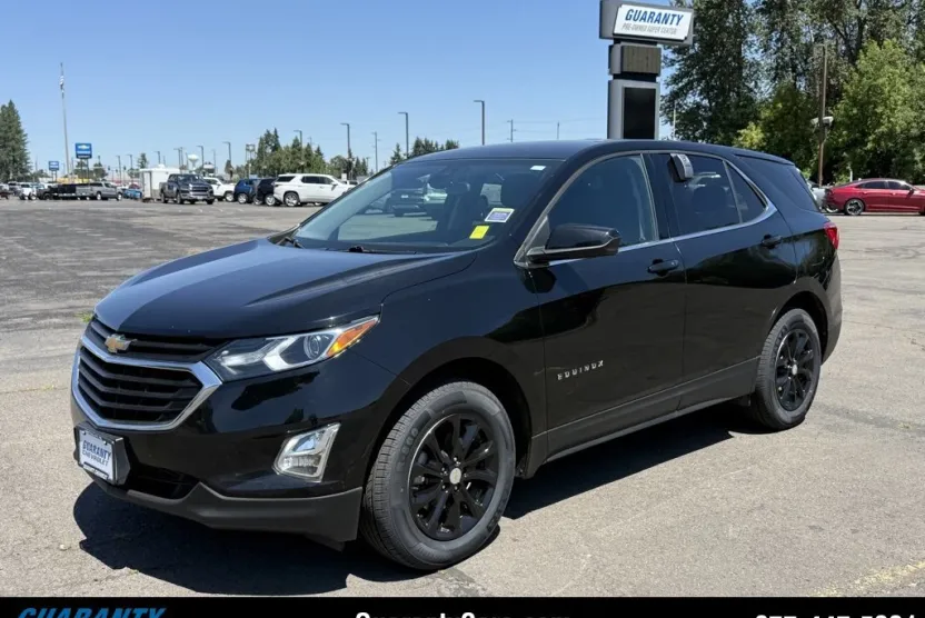 2020 Chevrolet Equinox LT photo 1