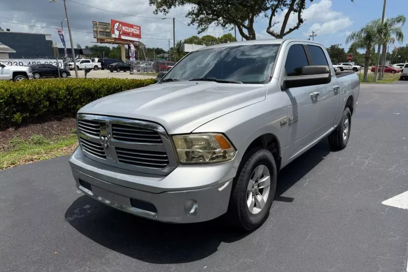 2013 Ram 1500 Big Horn photo 1