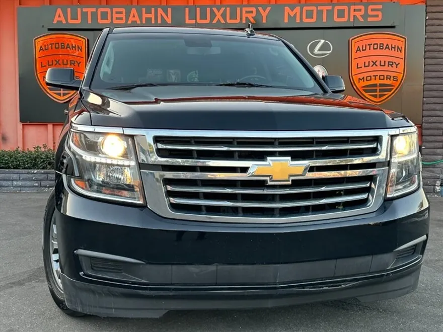 2019 Chevrolet Tahoe LS photo 1