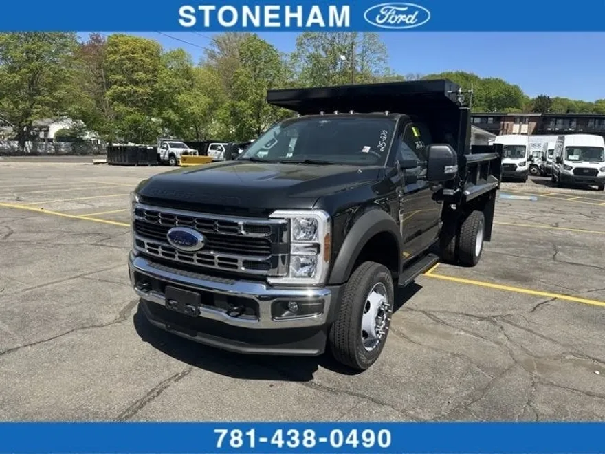 2025 Ford F-550 XL photo 1