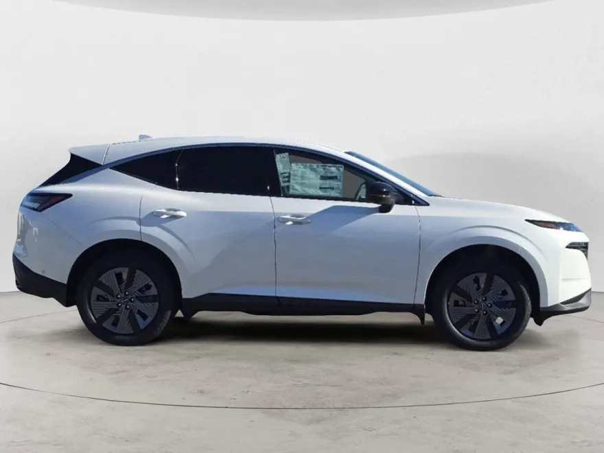 2025 Nissan Murano SL photo 1