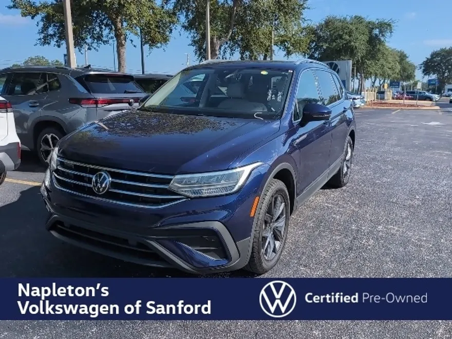 2023 Volkswagen Tiguan SE photo 1