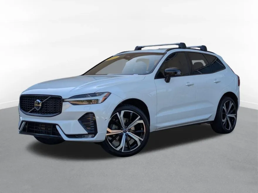2023 Volvo XC60 Ultimate photo 1