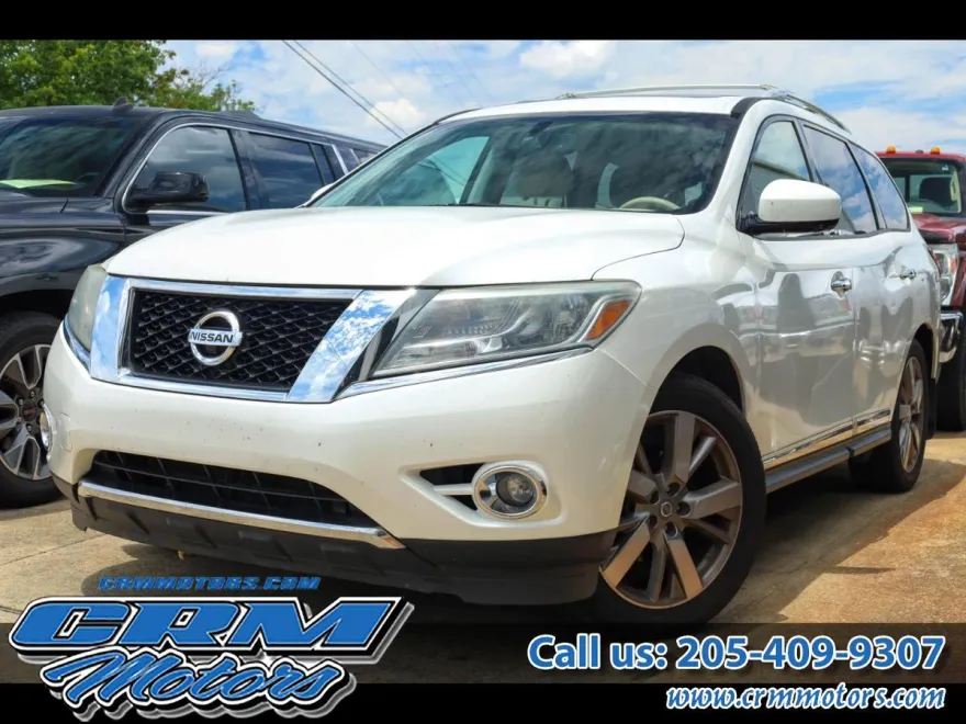 2015 Nissan Pathfinder Platinum photo 1
